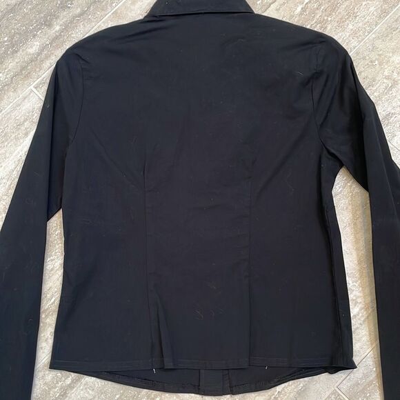 Black button up top with orange Embroidered Flowers - size M - Picture 2 of 2